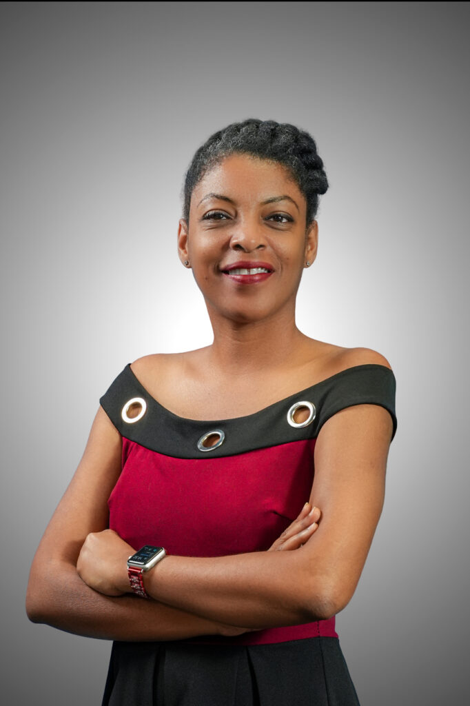 Maryse UCHINO - STONARI - Natural Stone Consultant